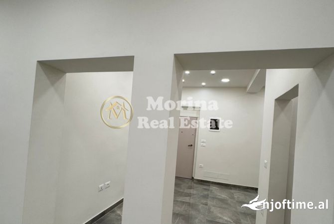 Shitet Ambient Biznesi/Dyqan, te Rruga Sulejman Delvina, 550000 Euro