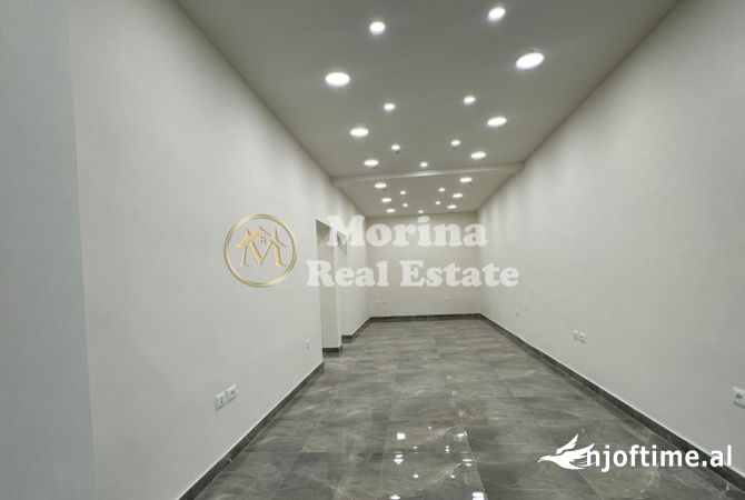 Shitet Ambient Biznesi/Dyqan, te Rruga Sulejman Delvina, 550000 Euro