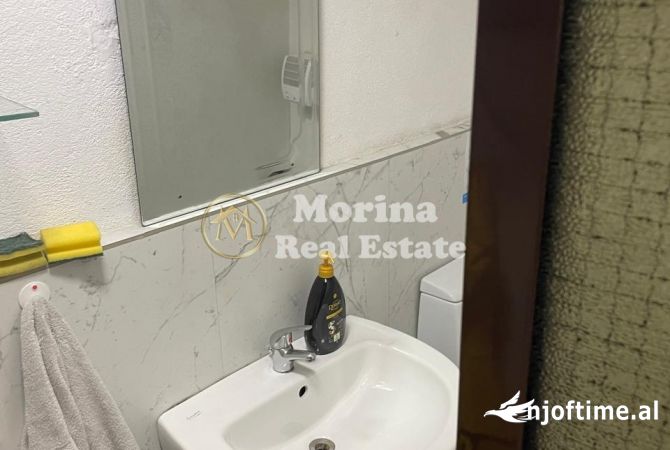 Ambiente Commerciale in Vendita 1+1 a Tirana - 295,000 Euro