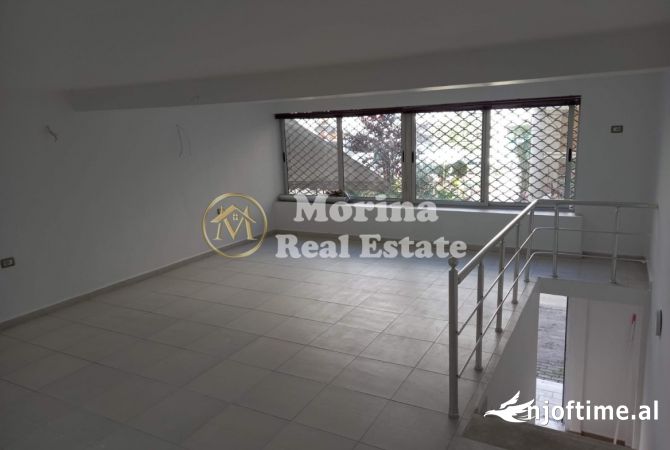 Ambiente Commerciale in Vendita 3+1 a Tirana - 120,000 Euro