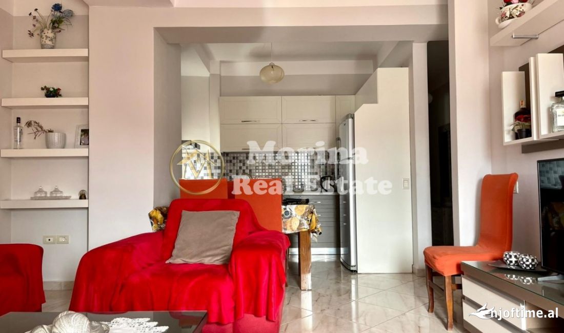 Shtepi me qera Apartament ne Vlore, 2+1, Mobilimi E mobiluar, Pagesa 390  Euro.