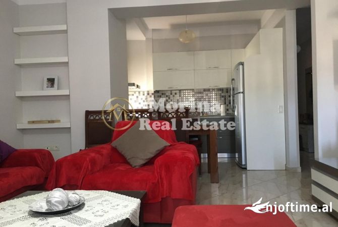 Shtepi me qera Apartament ne Vlore, 2+1, Mobilimi E mobiluar, Pagesa 390  Euro.