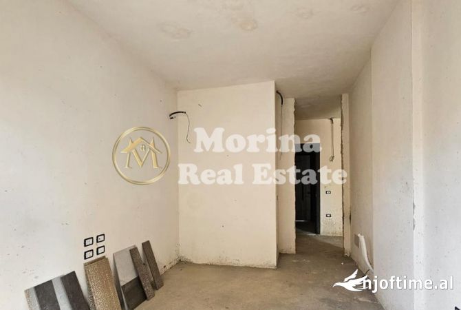 Shtepi ne shitje Apartament ne Tirane, 2+1, Mobilimi Bosh, pa mobiluar, Pagesa 280,000  Euro.