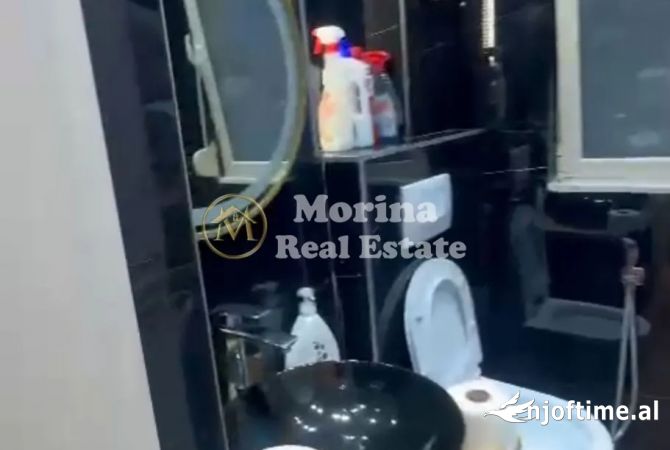 Ambiente Commerciale in Affitto 3+1 a Tirana - 600 Euro