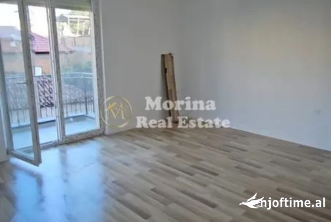 Shtepi ne shitje Apartament ne Tirane, 1+1, Mobilimi Bosh, pa mobiluar, Pagesa 95,000  Euro.