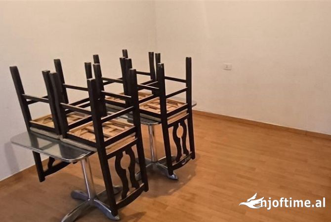 Ambient Biznesi, Komuna E Parisit, 1200 euro/muaj