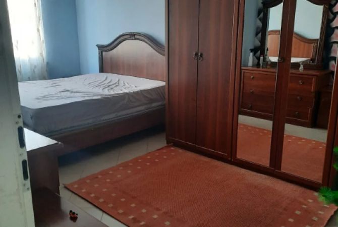 Shtepi me qera Apartament ne Tirane, 1+1, Mobilimi E mobiluar, Pagesa 370  Euro.