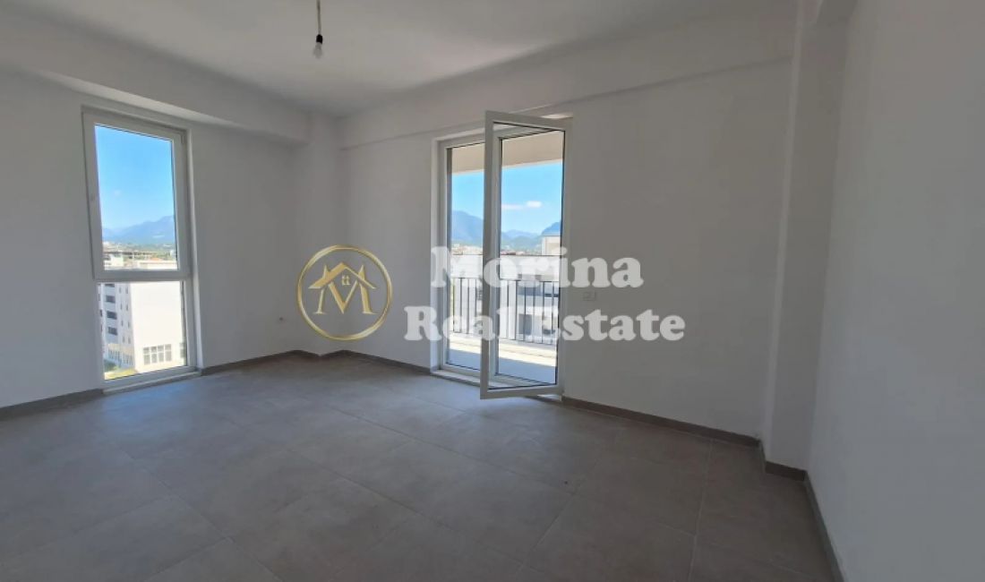 Shtepi me qera Apartament ne Tirane, 2+1, Mobilimi Bosh, pa mobiluar, Pagesa 350  Euro.