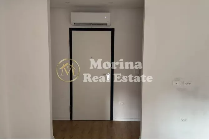 Qera, Ambjent Biznesi, perballe Gjykates Administrative, te Kompleksi ”Tree Tours”, 550 euro/muaj