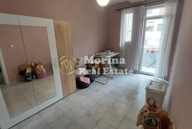 Shtepi ne shitje Shtepi Private ne Tirane, 5+1, Mobilimi E mobiluar, Pagesa 450,000  Euro.