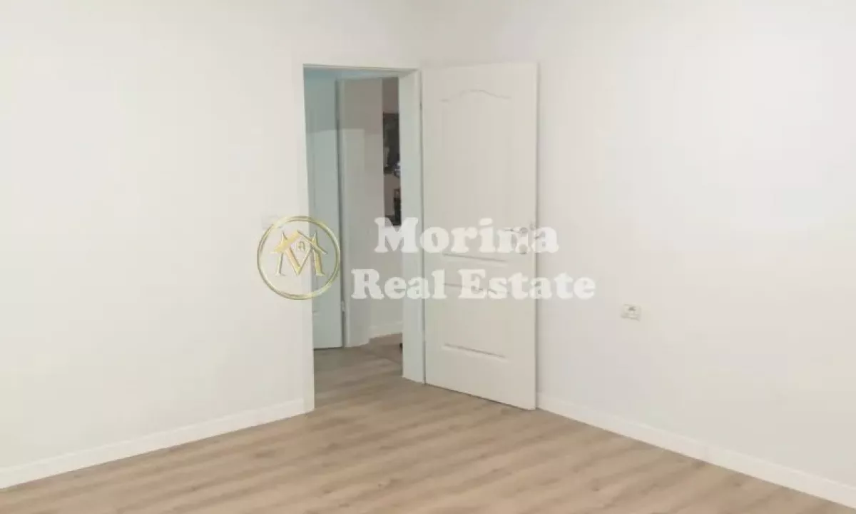 Qera Ambjent Biznesi, 1+1, “Blloku” 900 Euro/Muaj