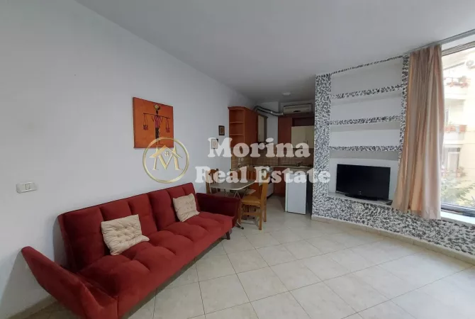 Shtepi ne shitje Apartament ne Tirane, Garsoniere, Mobilimi E mobiluar, Pagesa 100,000  Euro.