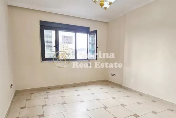 Business Property for Rent 3+1 in Tirana - 950 Euro