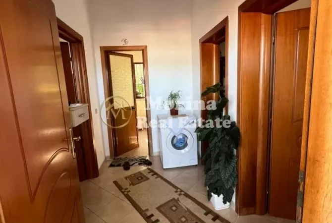 Shitet Vile 2 kateshe, ne Selite, 260000 Euro