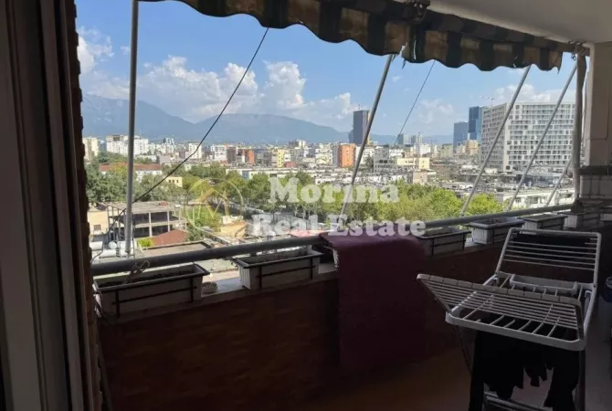 Shtepi ne shitje Apartament ne Tirane, 2+1, Mobilimi E mobiluar, Pagesa 206,000  Euro.