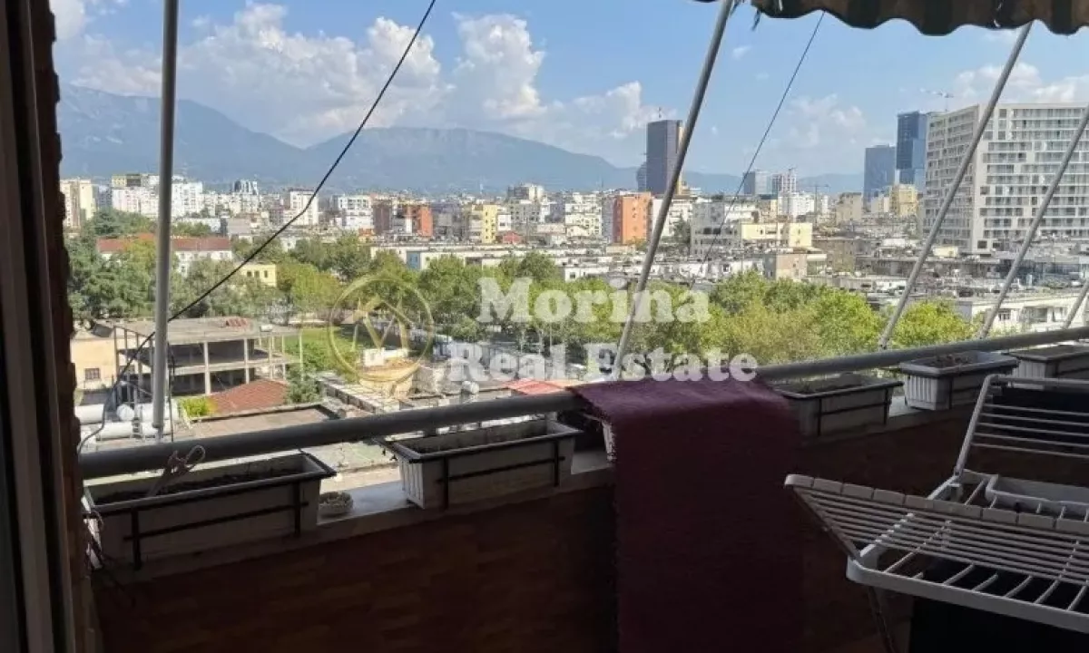 Shtepi ne shitje Apartament ne Tirane, 2+1, Mobilimi E mobiluar, Pagesa 206,000  Euro.