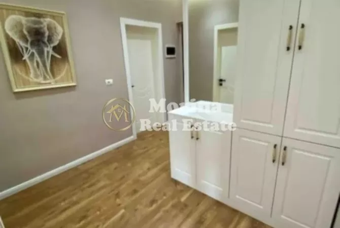 Shtepi ne shitje Apartament ne Tirane, 1+1, Mobilimi E mobiluar, Pagesa 210,000  Euro.