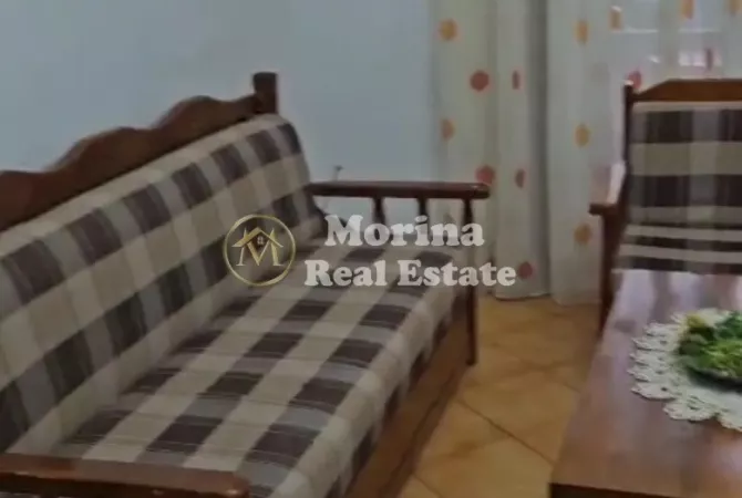 Shtepi ne shitje Shtepi Private ne Tirane, 1+1, Mobilimi E mobiluar, Pagesa 80,000  Euro.