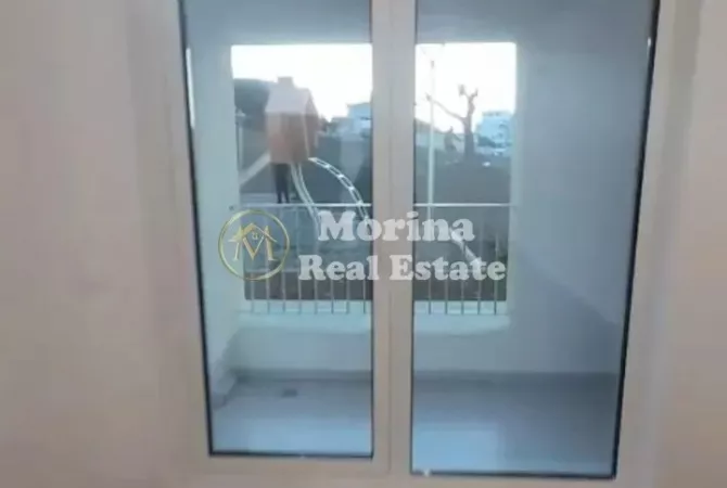 Shtepi ne shitje Apartament ne Tirane, 2+1, Mobilimi Bosh, pa mobiluar, Pagesa 130,000  Euro.