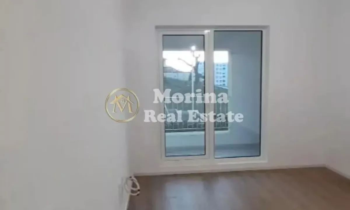 Shtepi ne shitje Apartament ne Tirane, 2+1, Mobilimi Bosh, pa mobiluar, Pagesa 130,000  Euro.