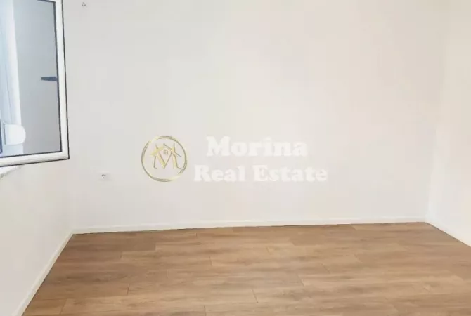 Shtepi ne shitje Apartament ne Tirane, 2+1, Mobilimi Bosh, pa mobiluar, Pagesa 155,000  Euro.