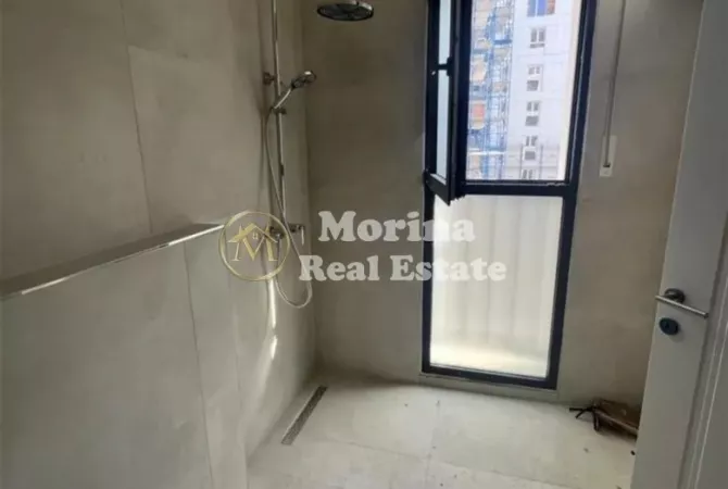 Business Property for Rent 3+1 in Tirana - 800 Euro