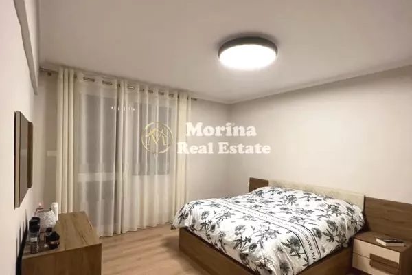 Shtepi ne shitje Apartament ne Tirane, 3+1, Mobilimi E mobiluar, Pagesa 250,000  Euro.