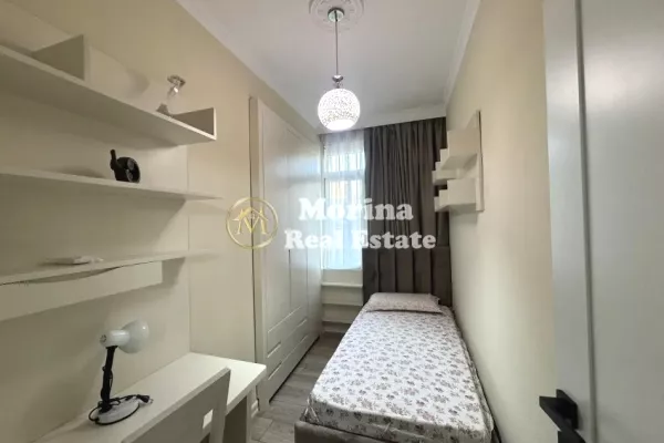 Appartamento in affitto a Tirana 3+1, Arredato