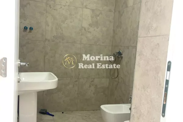 Business Property for Rent 3+1 in Tirana - 700 Euro