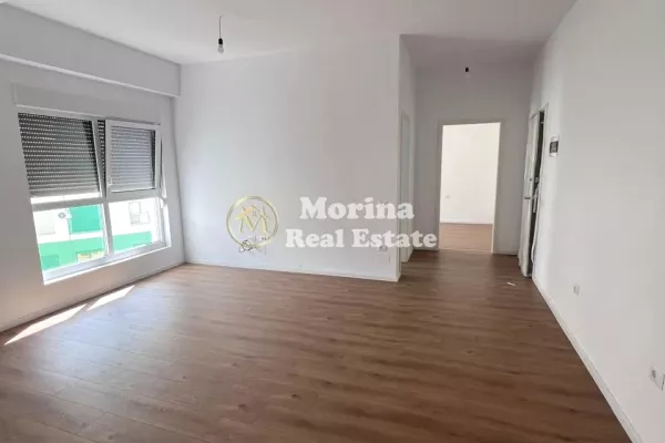 Shtepi ne shitje Apartament ne Tirane, 1+1, Mobilimi Bosh, pa mobiluar, Pagesa 100,000  Euro.