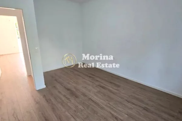 Shtepi ne shitje Apartament ne Tirane, 1+1, Mobilimi Bosh, pa mobiluar, Pagesa 125,000  Euro.