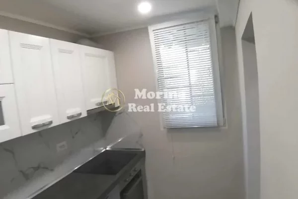 Shtepi ne shitje Apartament ne Tirane, 2+1, Mobilimi E mobiluar, Pagesa 160,000  Euro.