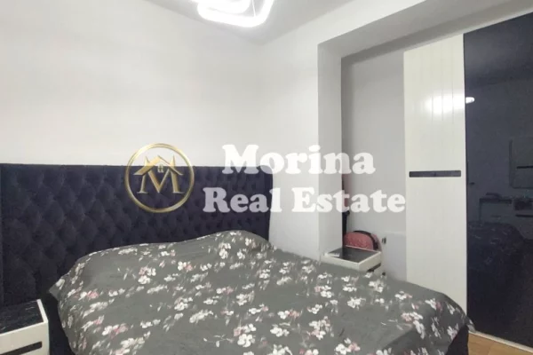 Shtepi ne shitje Apartament ne Tirane, 2+1, Mobilimi E mobiluar, Pagesa 150,000  Euro.