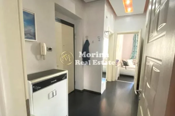 Shtepi ne shitje Apartament ne Tirane, 2+1, Mobilimi E mobiluar, Pagesa 168,000  Euro.