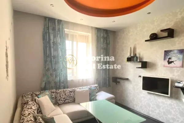 Shtepi ne shitje Apartament ne Tirane, 2+1, Mobilimi E mobiluar, Pagesa 168,000  Euro.