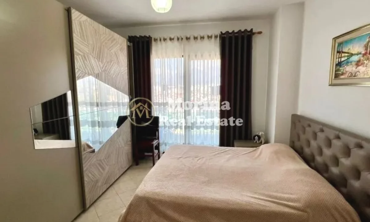 Shtepi ne shitje Apartament ne Tirane, 2+1, Mobilimi E mobiluar, Pagesa 142,000  Euro.