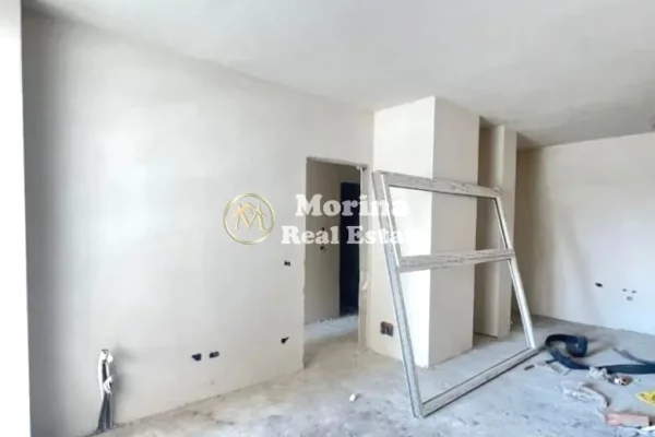 Shtepi ne shitje Apartament ne Tirane, 2+1, Mobilimi Bosh, pa mobiluar, Pagesa 120,000  Euro.