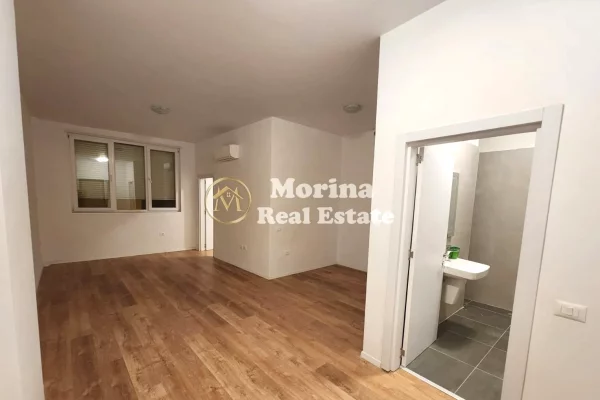 Business Property for Rent 3+1 in Tirana - 700 Euro