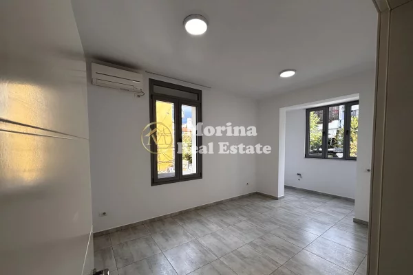 Business Property for Rent 3+1 in Tirana - 500 Euro