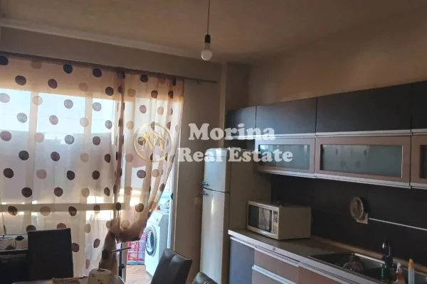 Shtepi me qera Apartament ne Tirane, 2+1, Mobilimi E mobiluar, Pagesa 450  Euro.