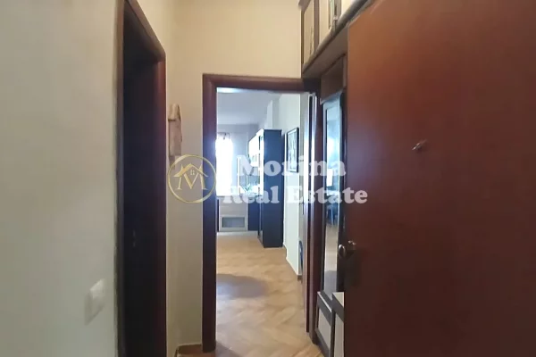 Shtepi me qera Apartament ne Tirane, 2+1, Mobilimi E mobiluar, Pagesa 450  Euro.