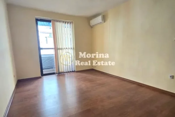 Business Property for Rent 3+1 in Tirana - 800 Euro
