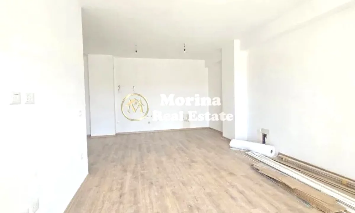 Shtepi ne shitje Apartament ne Tirane, 2+1, Mobilimi Bosh, pa mobiluar, Pagesa 176,000  Euro.