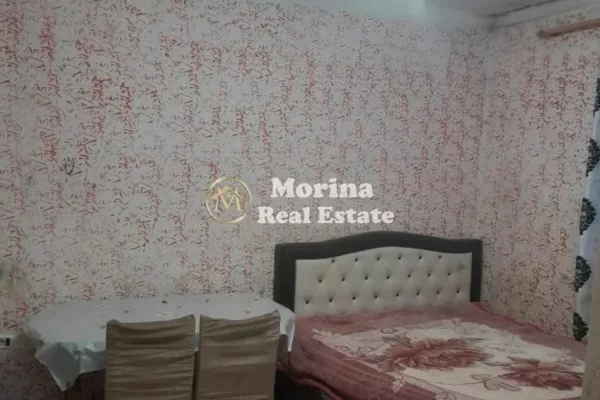 Shtepi ne shitje Shtepi Private ne Tirane, 3+1, Mobilimi Bosh, pa mobiluar, Pagesa 197,000  Euro.