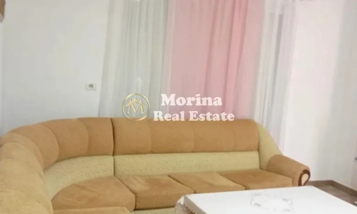Shtepi me qera Shtepi Private ne Tirane, 2+1, Mobilimi E mobiluar, Pagesa 400  Euro.