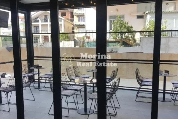 Shitje, Ambient Biznesi/ Lokal,Fresku , Cmimi 100000 Euro.