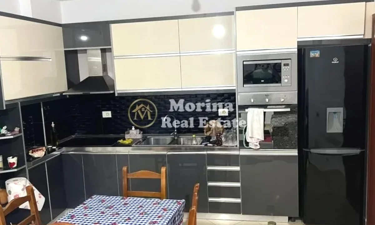 Shtepi me qera Apartament ne Tirane, 1+1, Mobilimi E mobiluar, Pagesa 400  Euro.