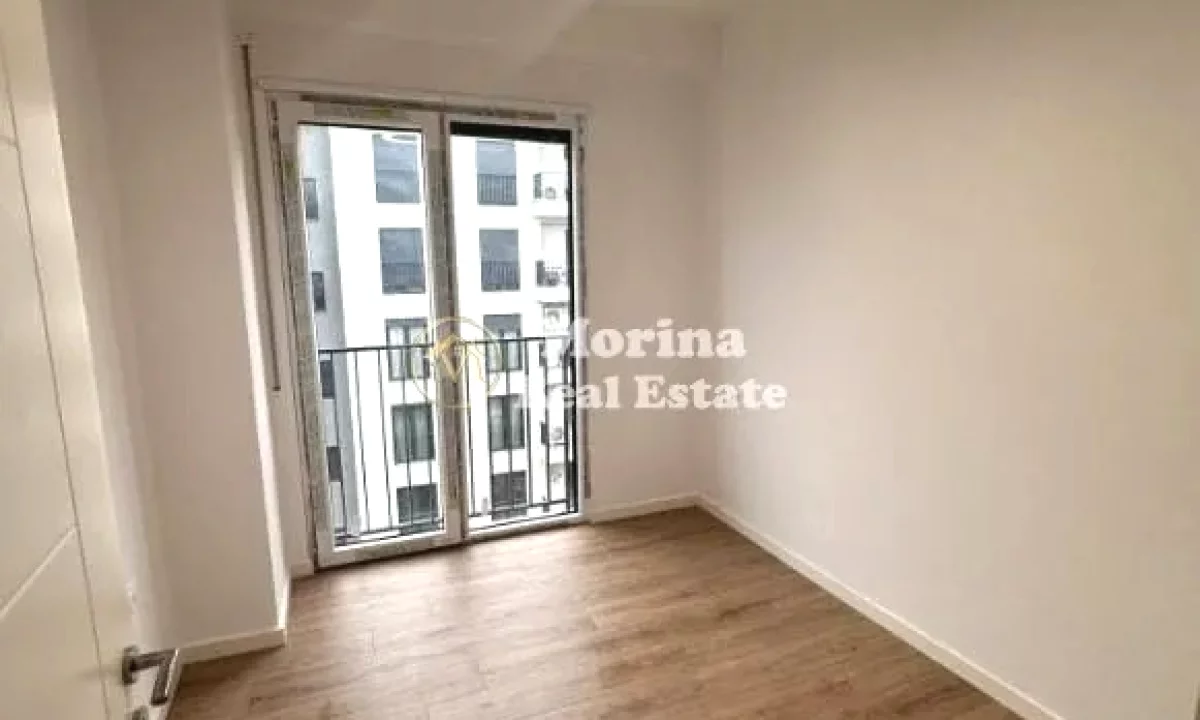 Shtepi ne shitje Apartament ne Tirane, 2+1, Mobilimi Bosh, pa mobiluar, Pagesa 150,000  Euro.