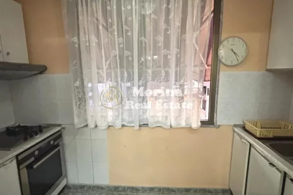 Shtepi me qera Apartament ne Tirane, 2+1, Mobilimi E mobiluar, Pagesa 550  Euro.