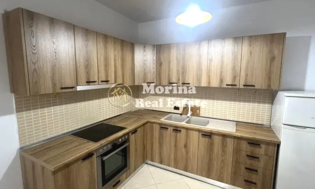 Shtepi me qera Apartament ne Tirane, 2+1, Mobilimi E mobiluar, Pagesa 500  Euro.